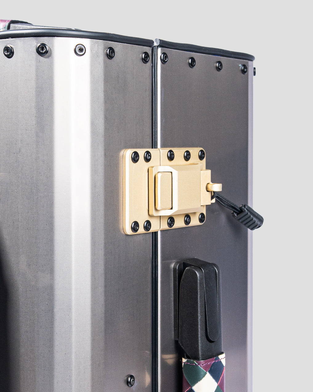 Tank Titanium Cabin Trolley Prugna