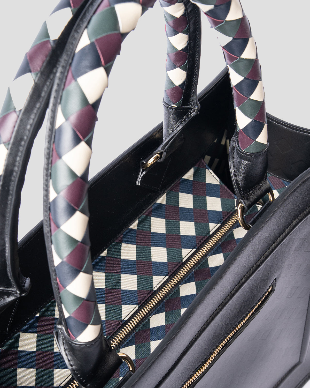 Prima Bag Bossata Nera