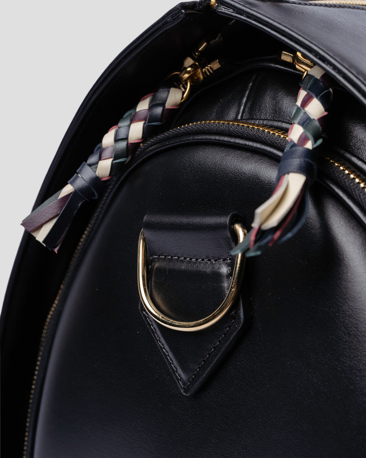 The Lively Porta abiti Black