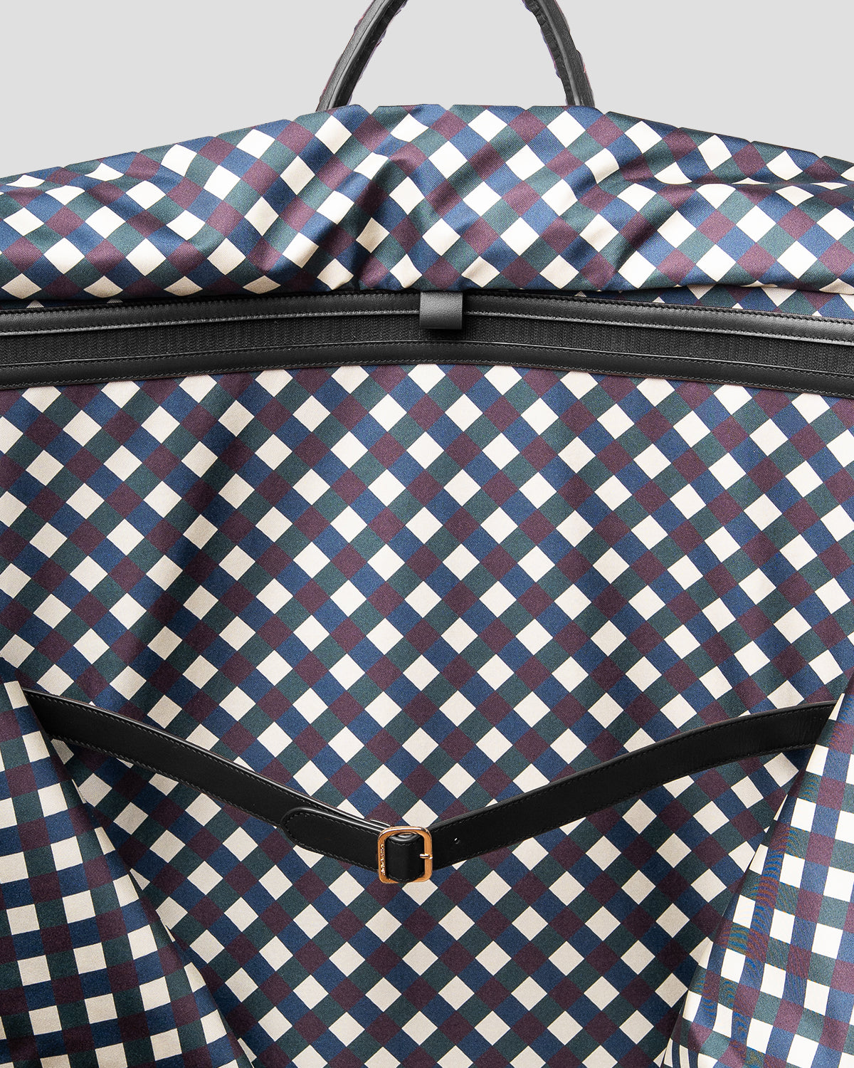 The Lively Porta abiti Black