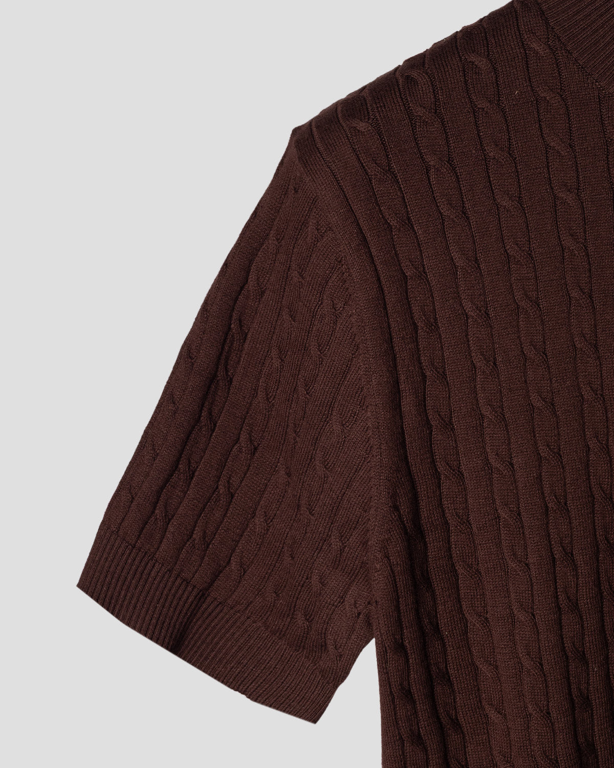 T-shirt in maglia marrone