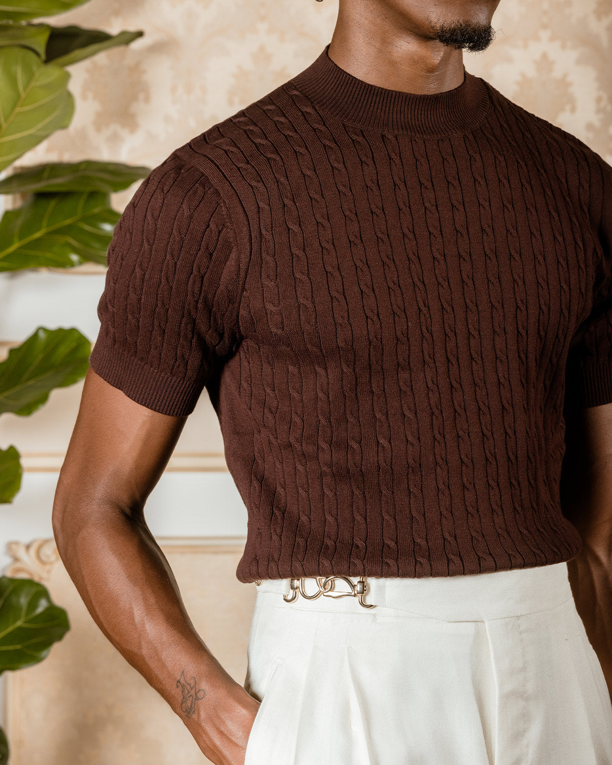 T-shirt in maglia marrone