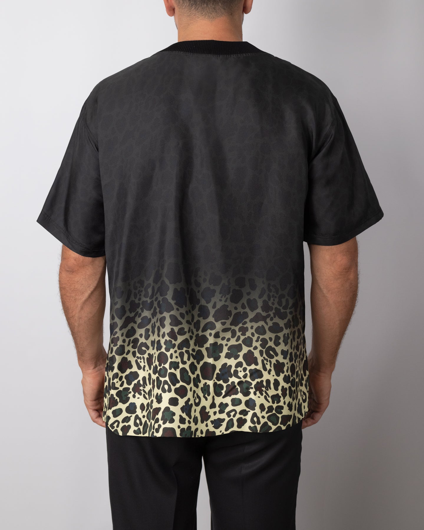 T-Shirt Oversize Seta Animalier Black House Sfumato