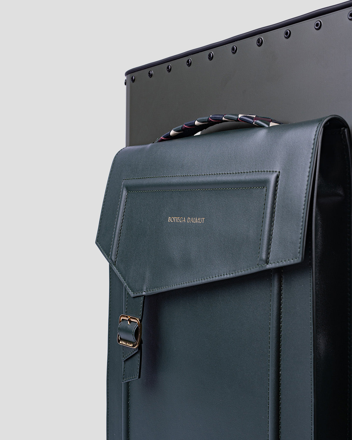 Tank Titanium Cabin Trolley Green