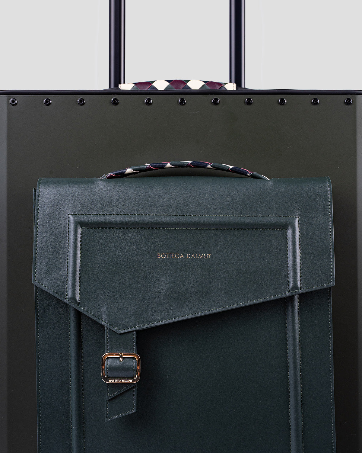 Tank Titanium Cabin Trolley Green