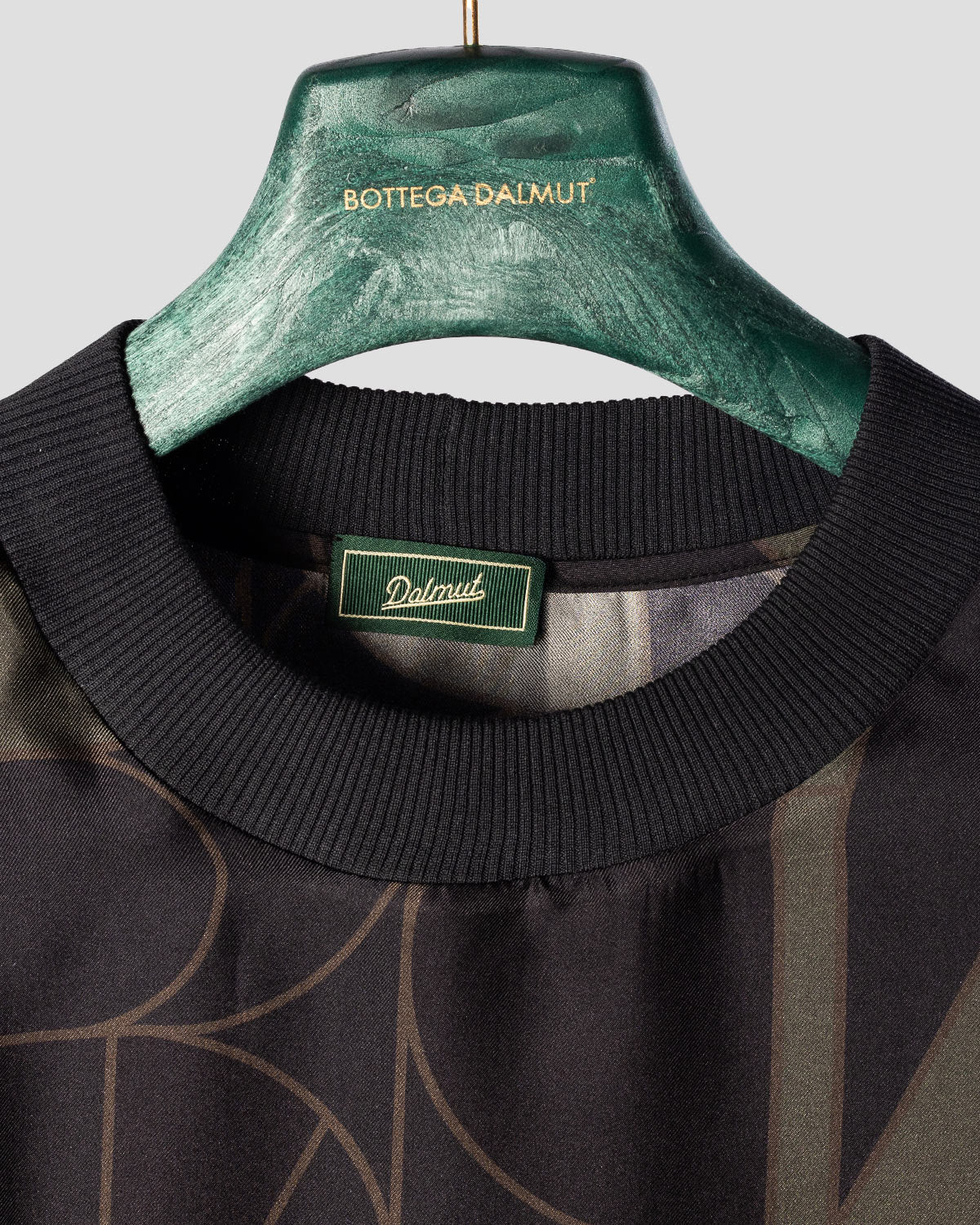 T-Shirt Over Monogram