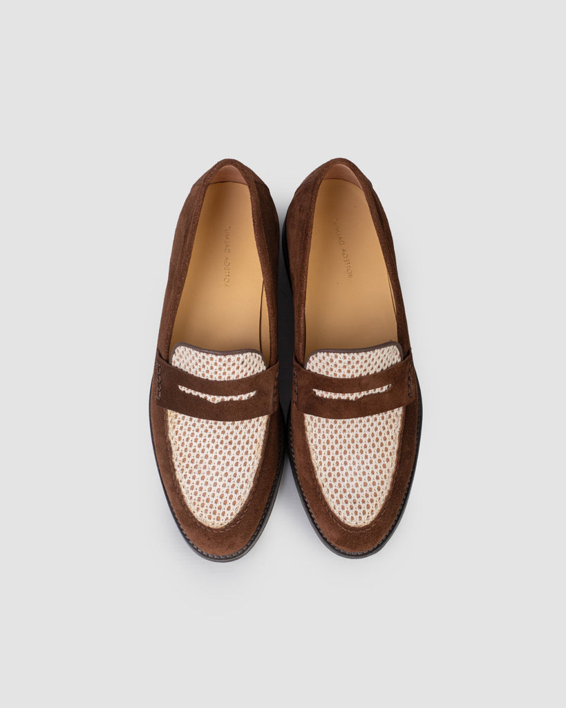 Butterfly Track moccasin