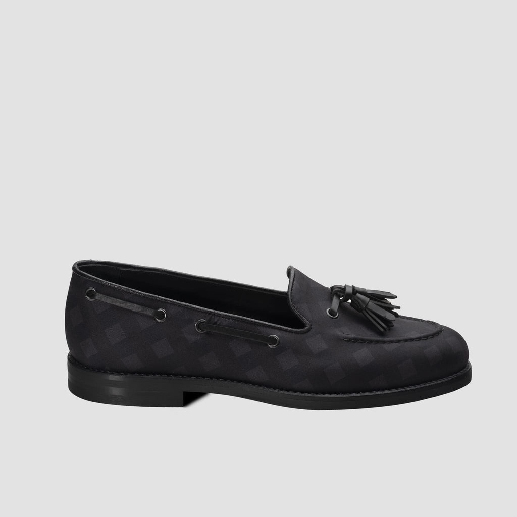 Butterfly Black House moccasin